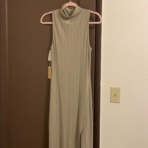 NWT Wilfred (Aritzia) maxi dress size M